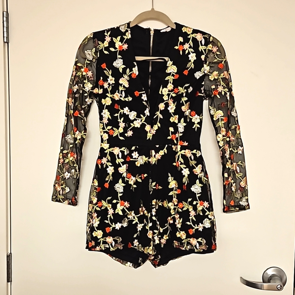 A'GACI Floral embroidered black mesh lace up long sleeve romper zip back S - Picture 1 of 8